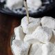 Easy Recipe: Homemade Vegan Marshmallows - Fluffy! | Discover Delicious Vegan Food, Beauty Swaps, and Zero-Waste Tips for a Greener Life