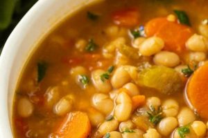 Easy Vegan Navy Bean Recipes: Plant-Based & Delicious! | Discover Delicious Vegan Food, Beauty Swaps, and Zero-Waste Tips for a Greener Life