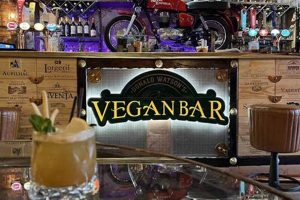 The Best Vegan Bar: Fuel Your Body (Plant-Based) | Discover Delicious Vegan Food, Beauty Swaps, and Zero-Waste Tips for a Greener Life