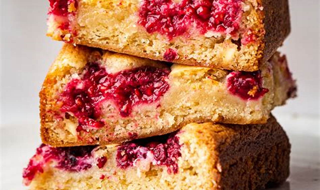 Easy Vegan Blondie Recipe: Delicious Treats! | Discover Delicious Vegan Food, Beauty Swaps, and Zero-Waste Tips for a Greener Life