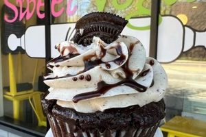 Best Vegan Baked Goods Near Me: Treats & Sweets! | Discover Delicious Vegan Food, Beauty Swaps, and Zero-Waste Tips for a Greener Life