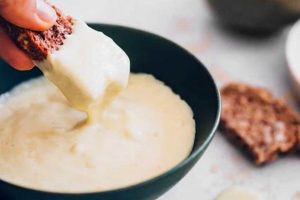 Best Vegan Cheese for Melting: Guide & Reviews | Discover Delicious Vegan Food, Beauty Swaps, and Zero-Waste Tips for a Greener Life